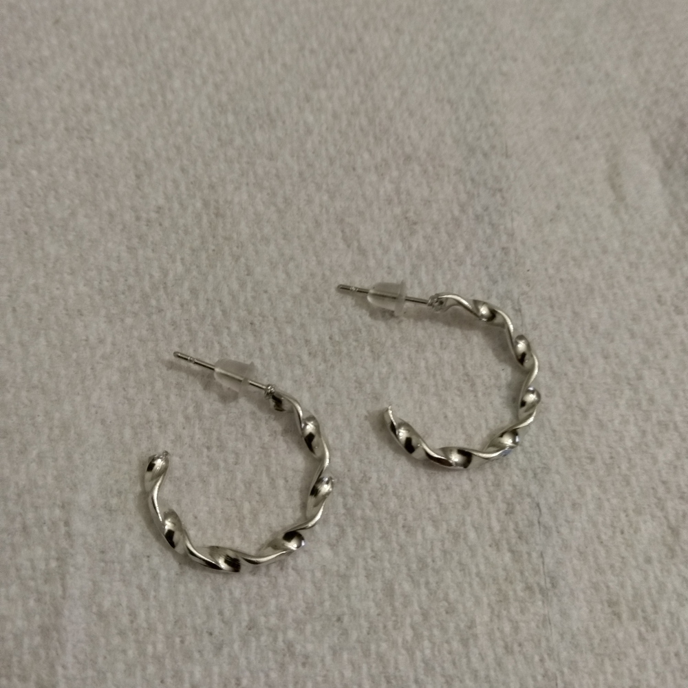 Elegant Silver Twisted Hoop Earrings